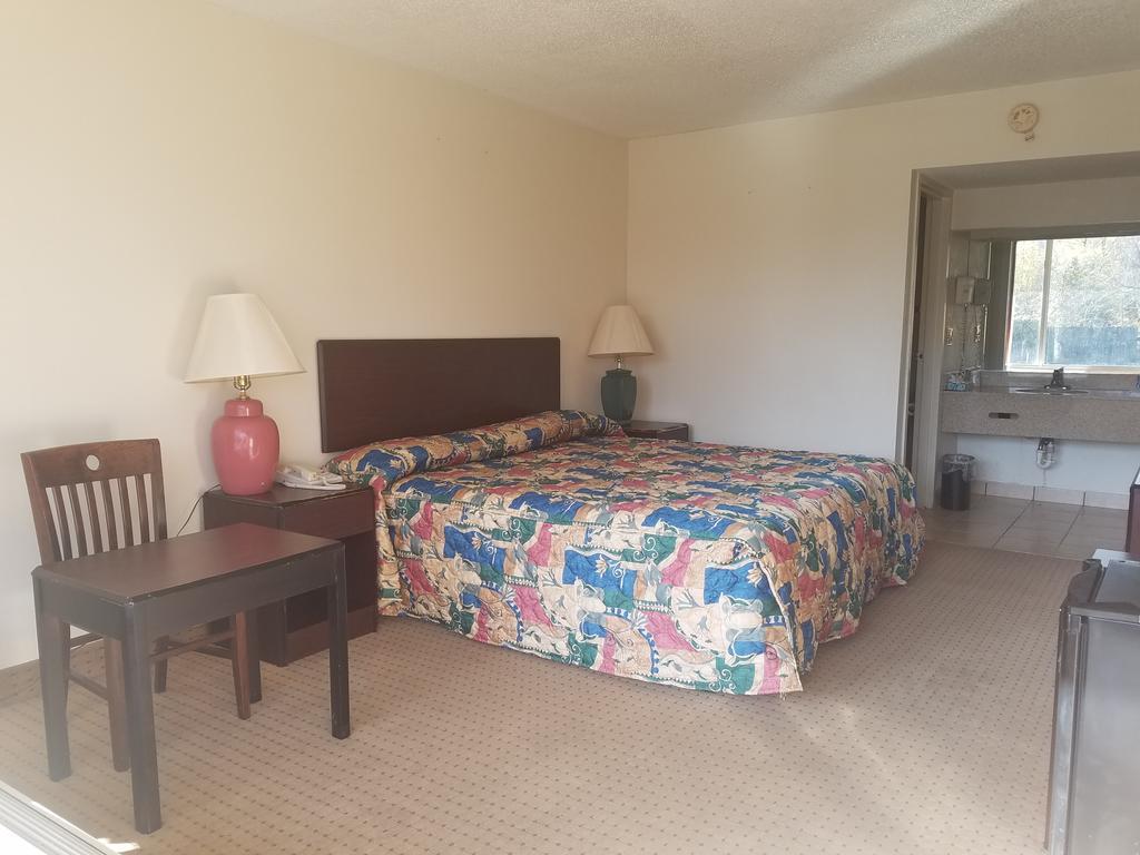 American Inn Skippers/Emporia Area Ngoại thất bức ảnh
