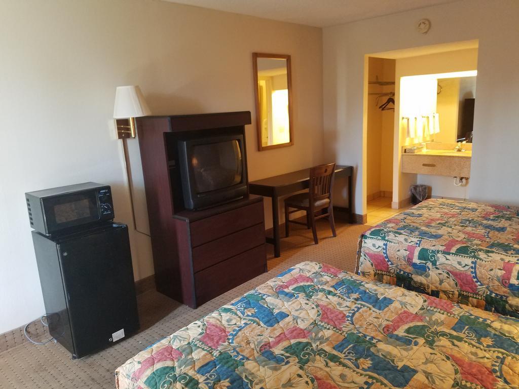 American Inn Skippers/Emporia Area Ngoại thất bức ảnh